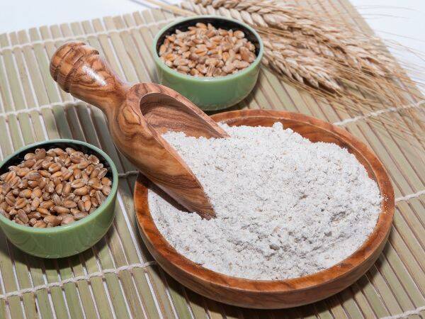 Mąka pełnoziarnista - właściwości i zastosowanie