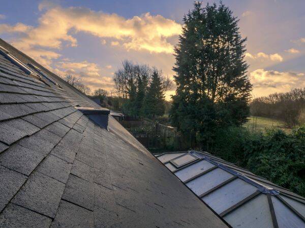 Pokrycia dachowe: Wybierz Najlepszą ochronę dla Twojego domu