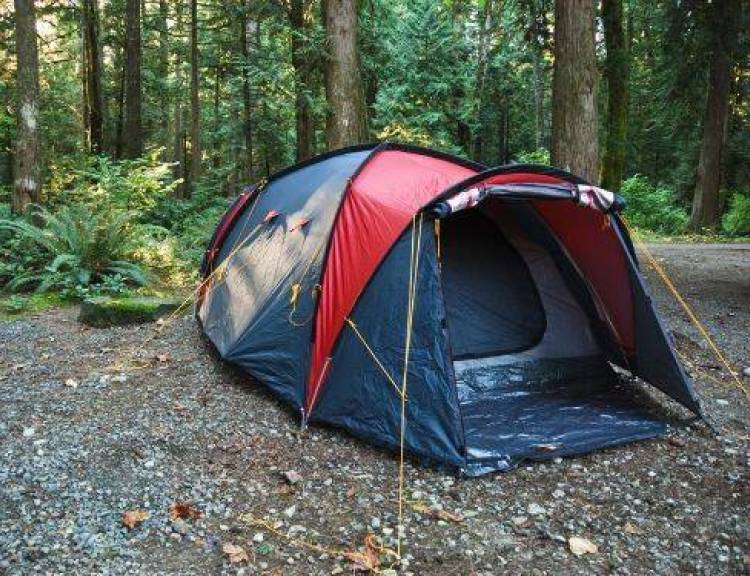Najlepszy namiot kempingowy: jak wybrać odpowiedni?