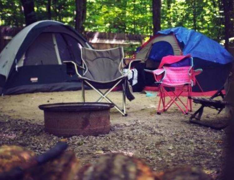 Najlepsze namioty kempingowe dostosowane do Twojego budżetu i potrzeb